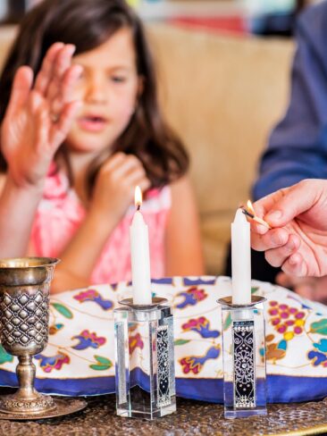 family celebrates Shabbat